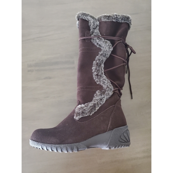 Bass Kiana Water Resistant Boots - Picture 3 of 12